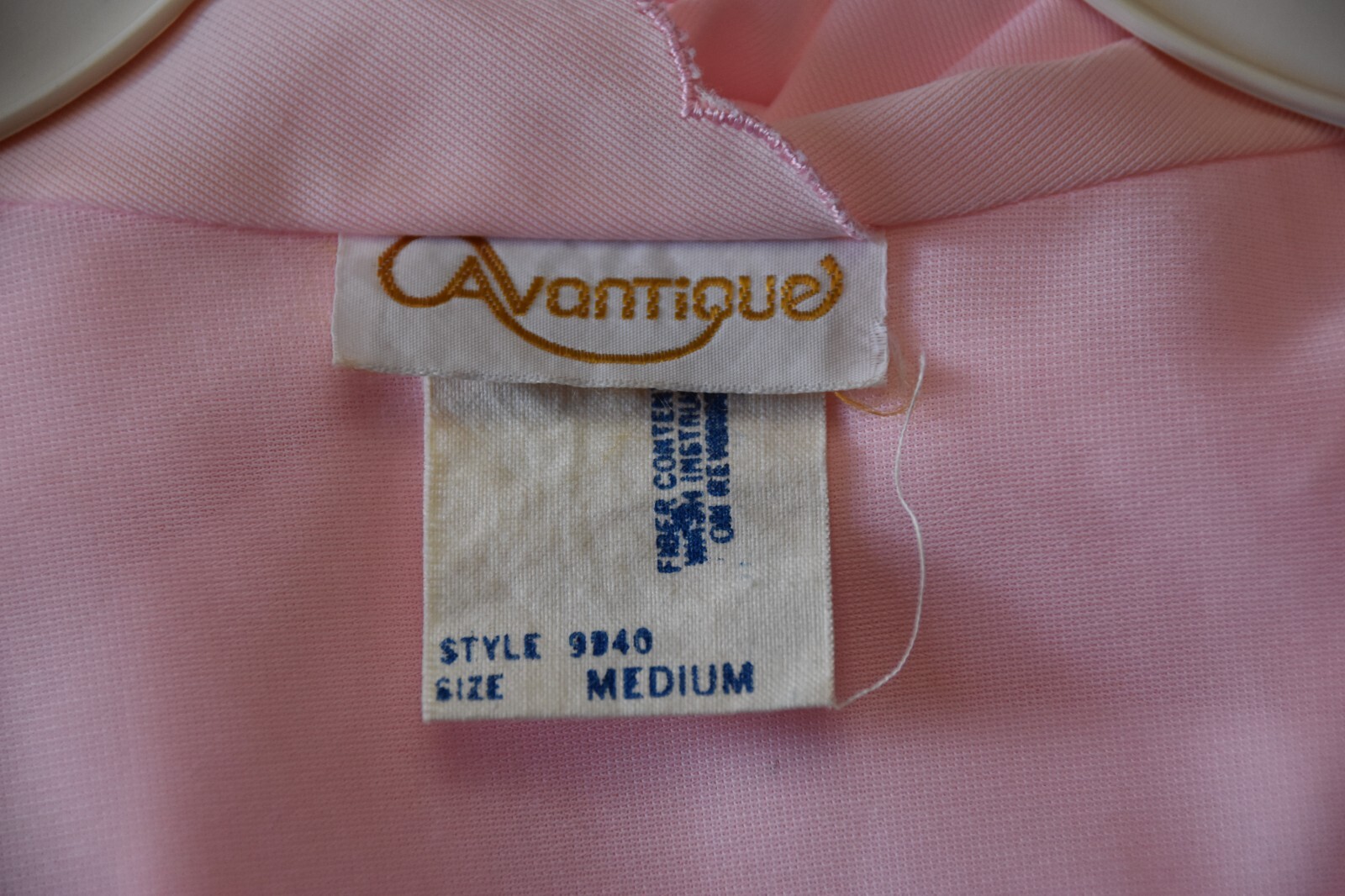 VTG Lightweight Semi-Sheer Nightgown Embroidered Size Medium Knee Length