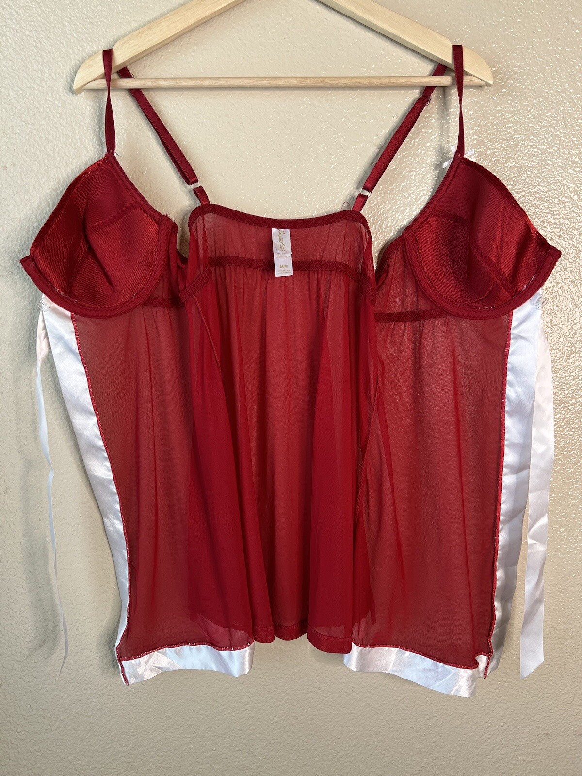 Vintage Secret Treasures Red Nightie Women’s Medium Short Chemise Front Closure
