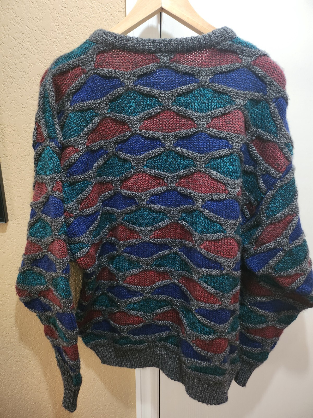 1986 Rare Nordstrom FarHorizon Coogi 3D Style 100% wool Sweater by ASF Australia
