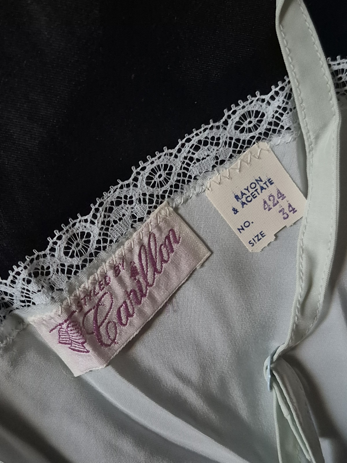 Vintage NWOT Blue Rayon Carillon Full Slip Size 34