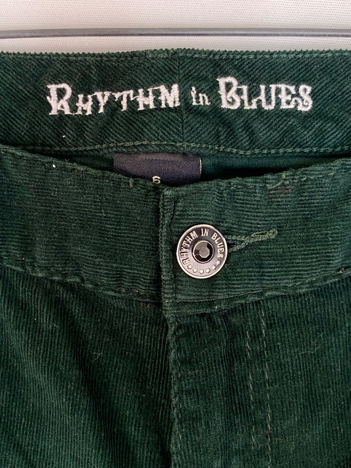 NWT green corduroy pants RHYTHM IN BLUES skinny stretch dark forest vintage 6