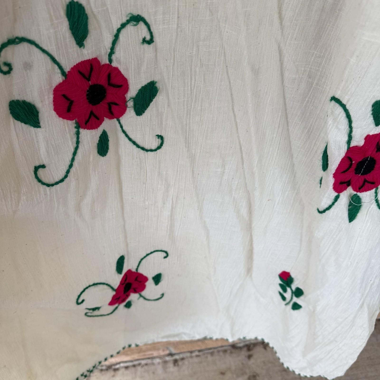 Vintage Mexican Hand Embroidered Cotton Gauze Embroidered Floral Kaftan
