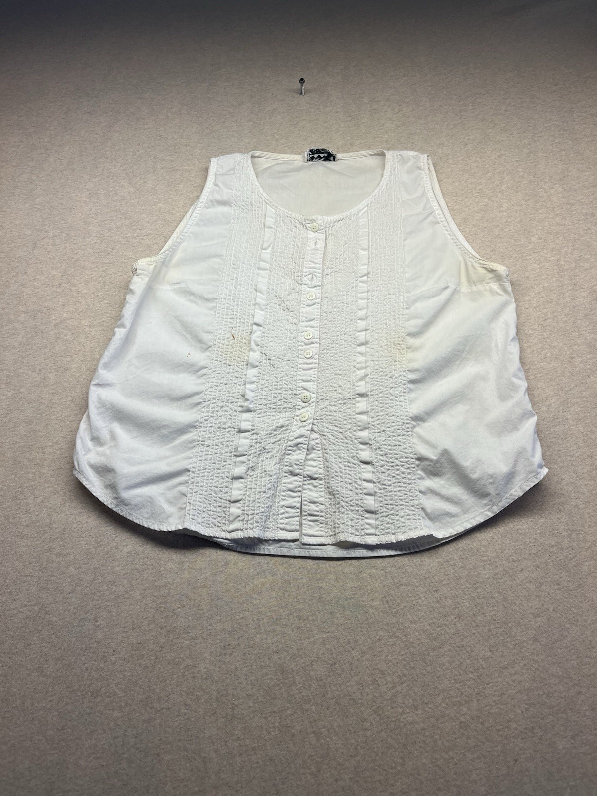 1980s Women’s Wht Sleeveless Cotton Top