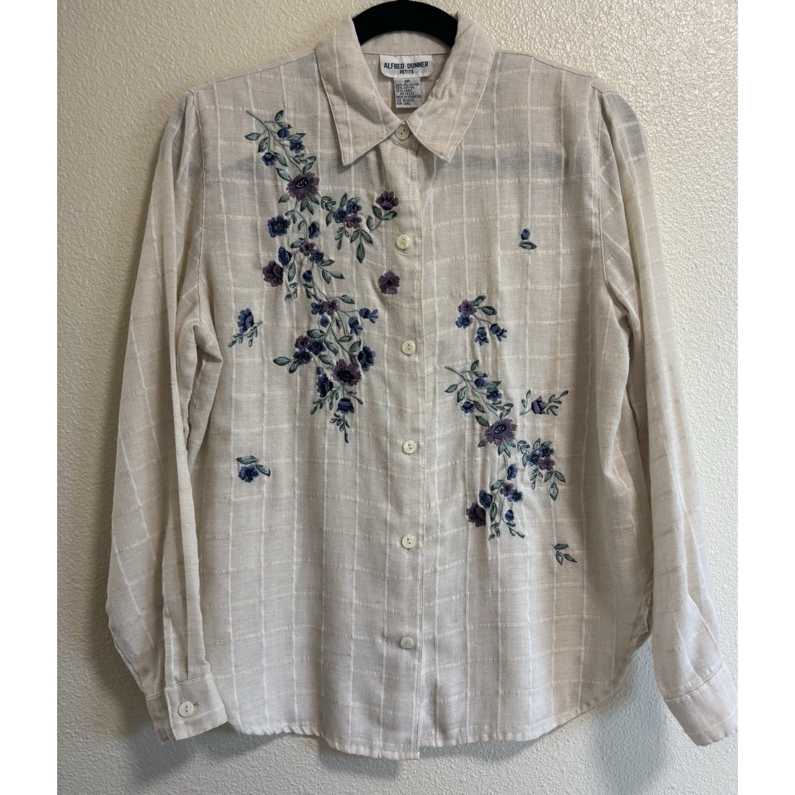 VTG Floral Embroidered Button Down Shirt Cottagecore Granny Grandmacore Size 8P