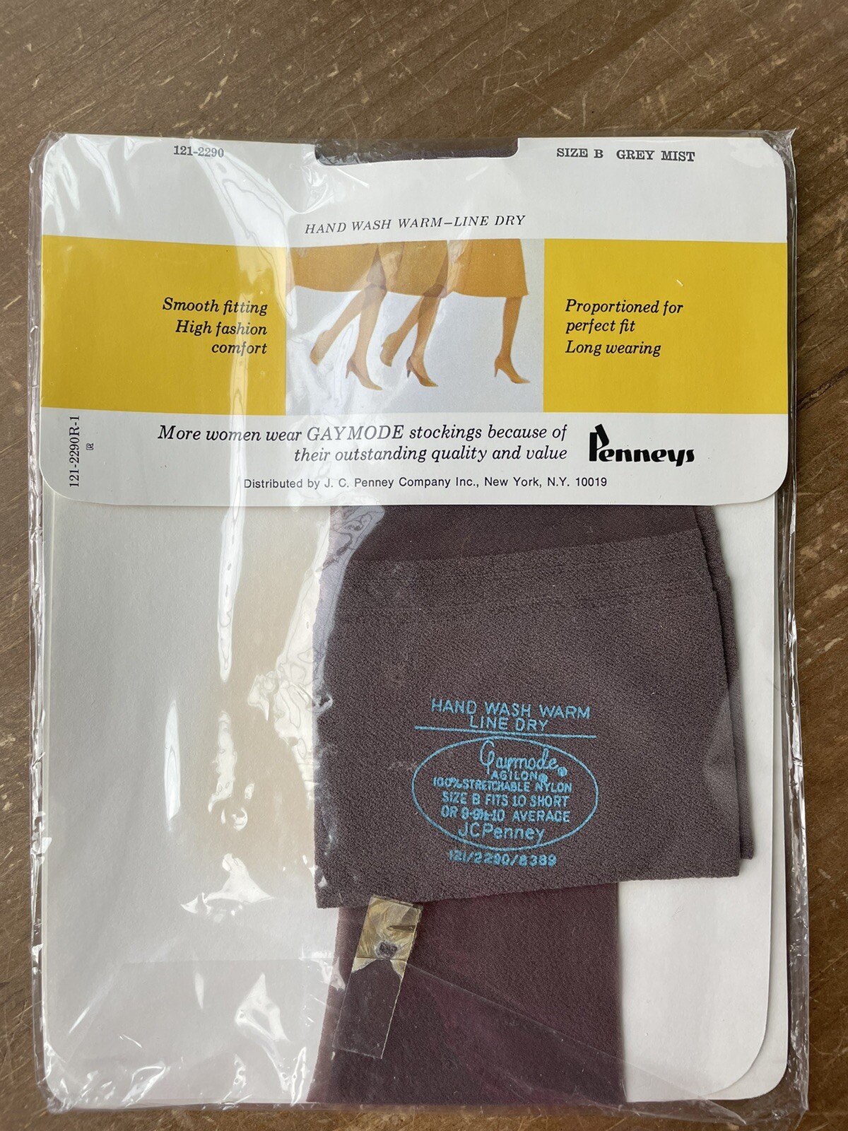 NOS VTG GAYMODE PENNEYS Size “B” Grey Mist Agilon Seamless Sheer Nylon Stockings