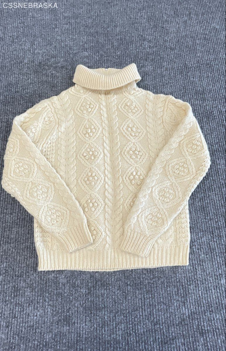 Vintage 80s Hand Loomed Women’s Cream 100% Virgin Wool Zip Turtleneck Sweater L