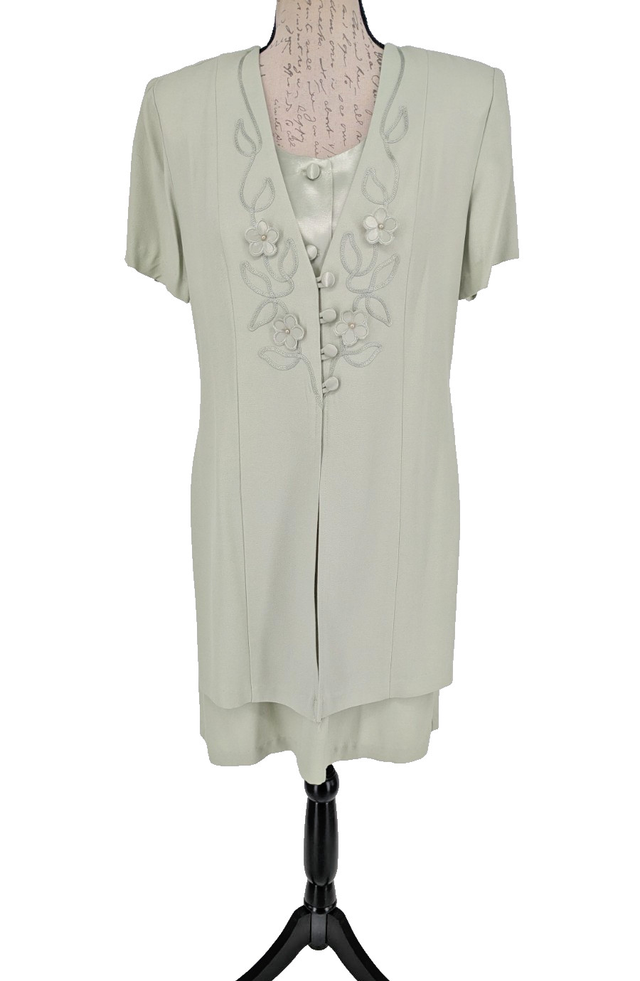 VINTAGE Soft Green Dress SIZE 8 Soutach-Petals-Rayon Blend-EXCELLENT