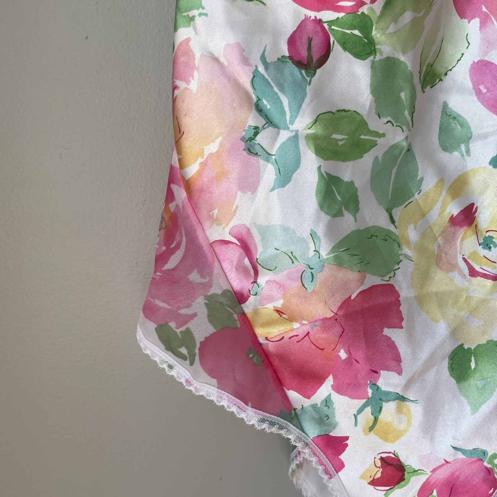 Vintage Body Chic Lingerie Womens Size Medium Floral Bow Made In USA