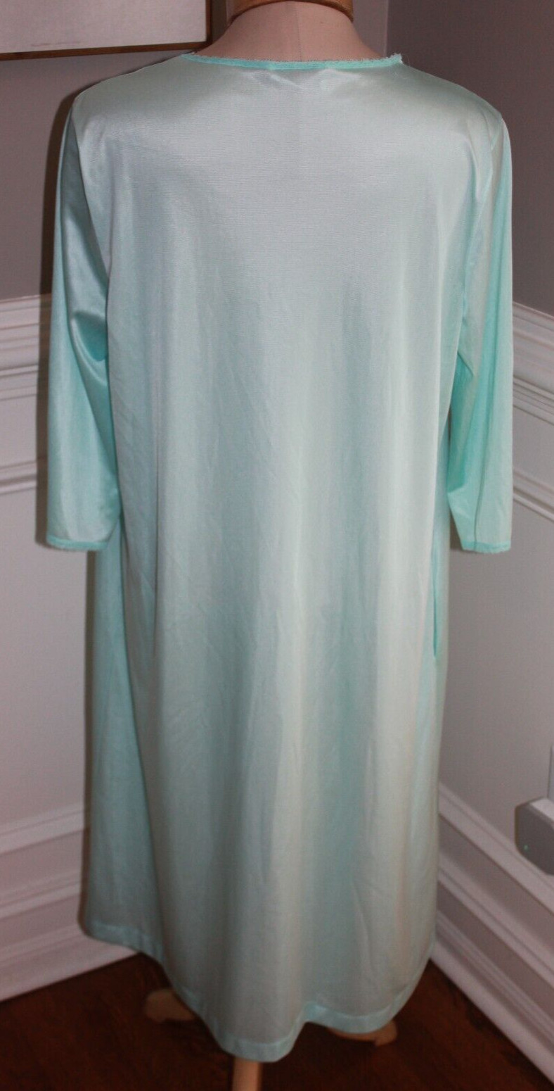 Vanity Fair nightgown house coat blue button lace nylon vintage ladies large