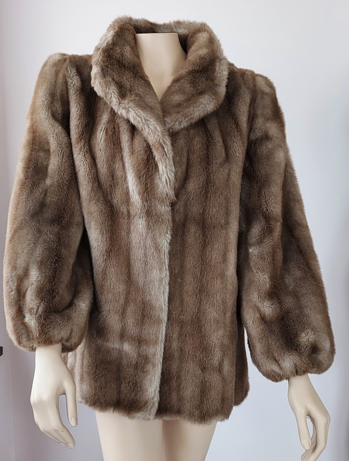 Vintage 60s „Hillmoor NY Tissavel France Faux Fur Mink Coat