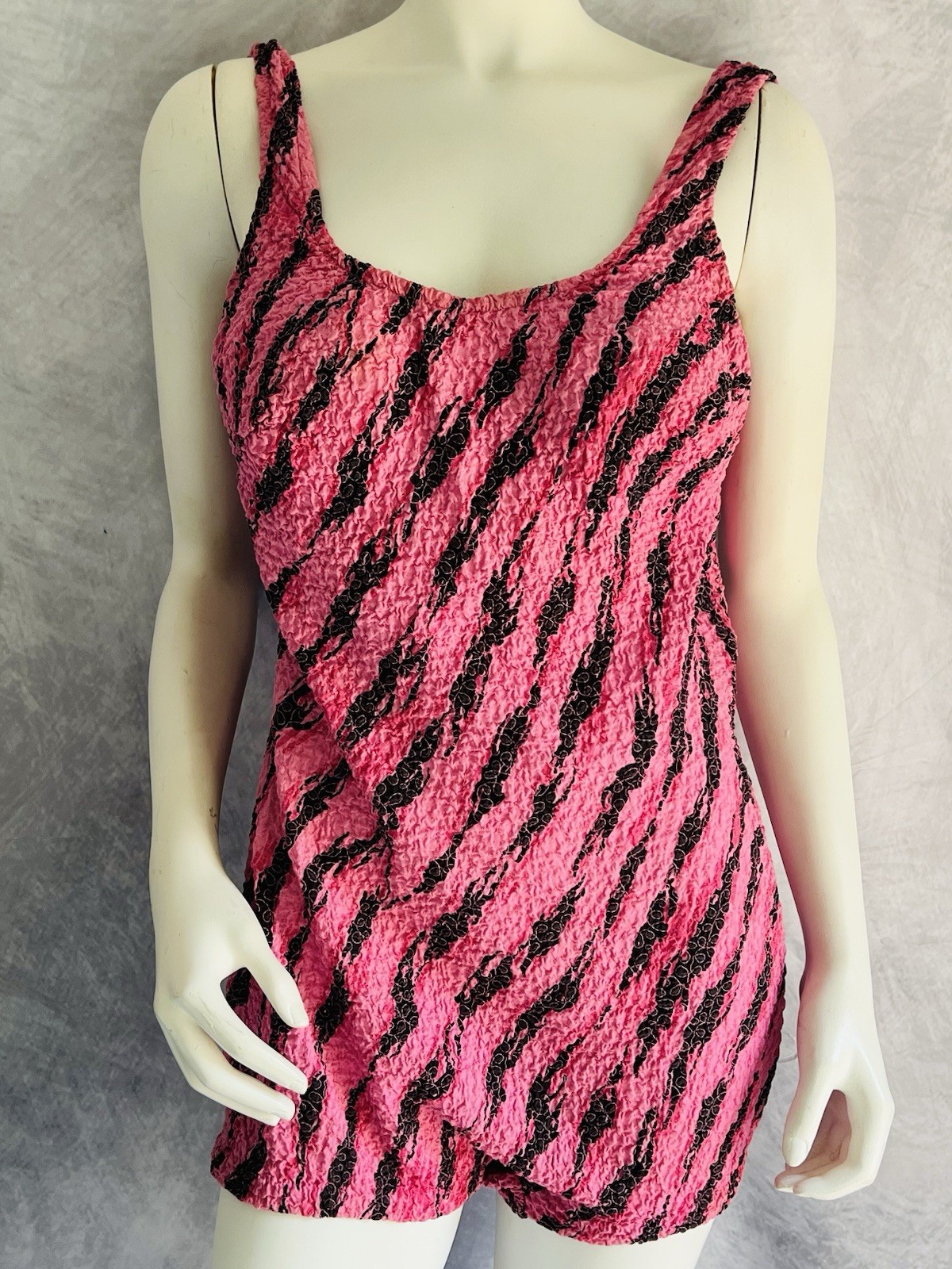 Vintage 1960’s Fortrel One Piece Swimsuit Full Coverage Bottom Pink Black Sz M/L