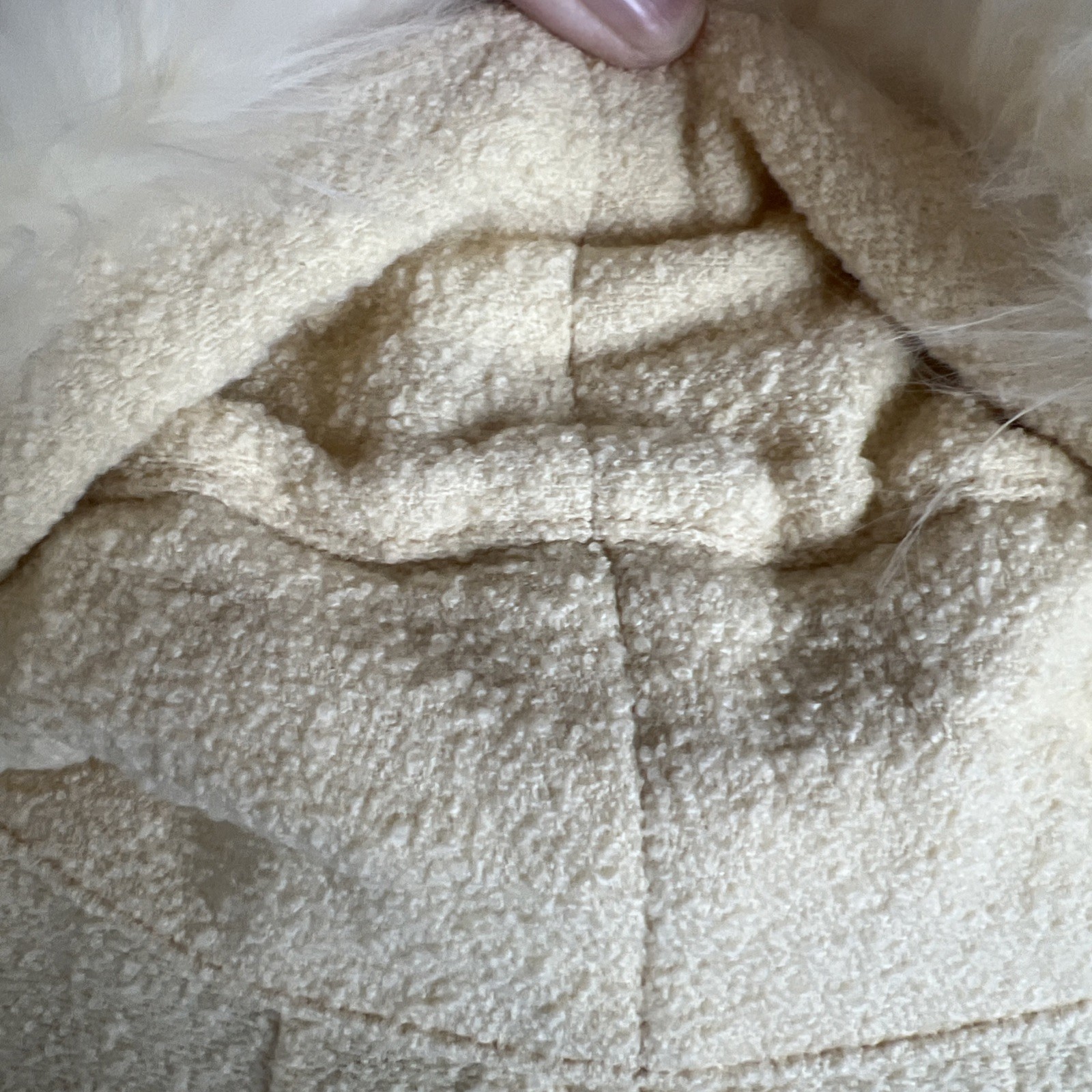 Vintage 1950s Peck and Peck* Fifth Avenue cream wool coat, Fox Fur collar, READ