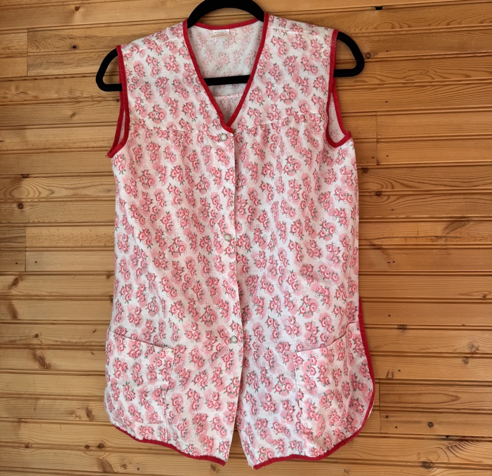VTG Artistic Creations Smock White Pink Roses Red Trim Large Cottage Art Class
