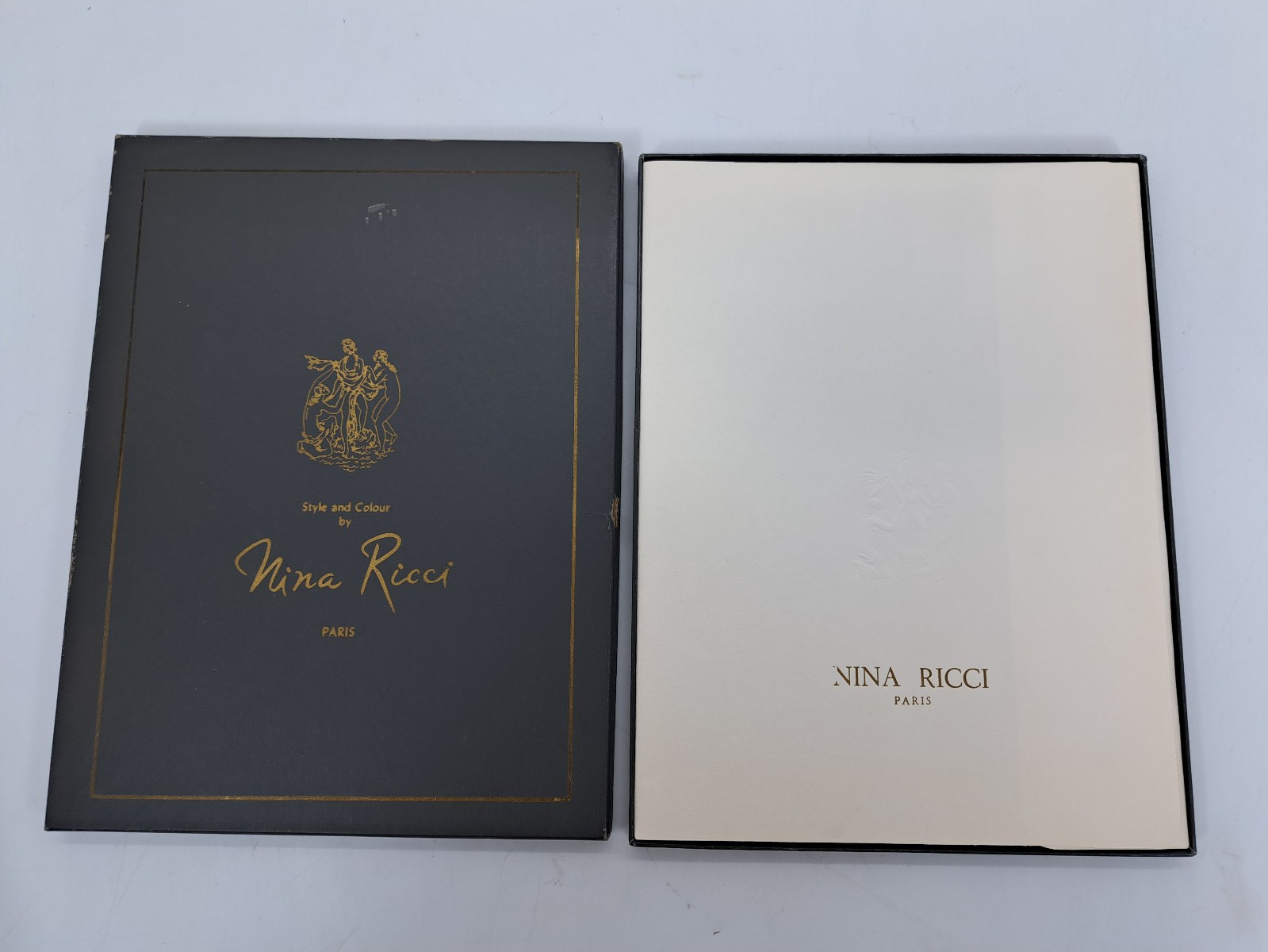 Vintage Nina Ricci Paris Stockings – (Size 9-1/2 M) Petit Talon