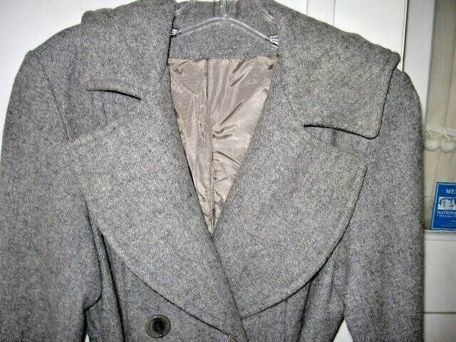 VINTAGE 1970 GRAY WOOL PRINCESS STYLE HOODED BELTED FLARE COAT – SEARS FASHION