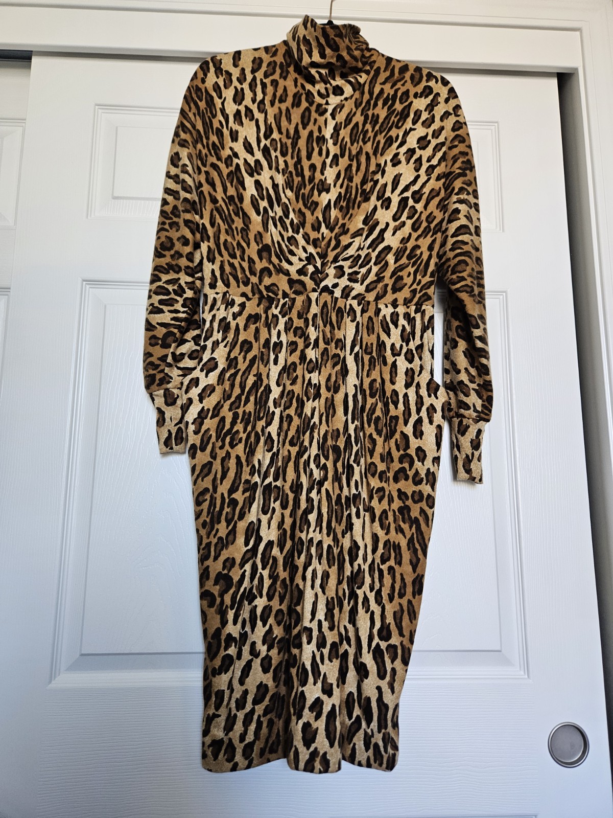 Vtg CHETTA B Animal Print Leopard Cheetah Fitted Pencil Mock Neck Dress