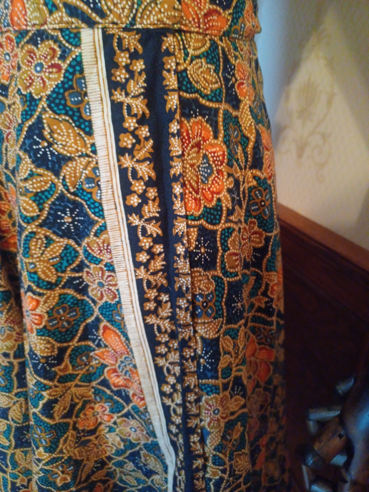 Vintage 1970s 100% Cotton Batik Print Blue and Brown Boho Midi Skirt