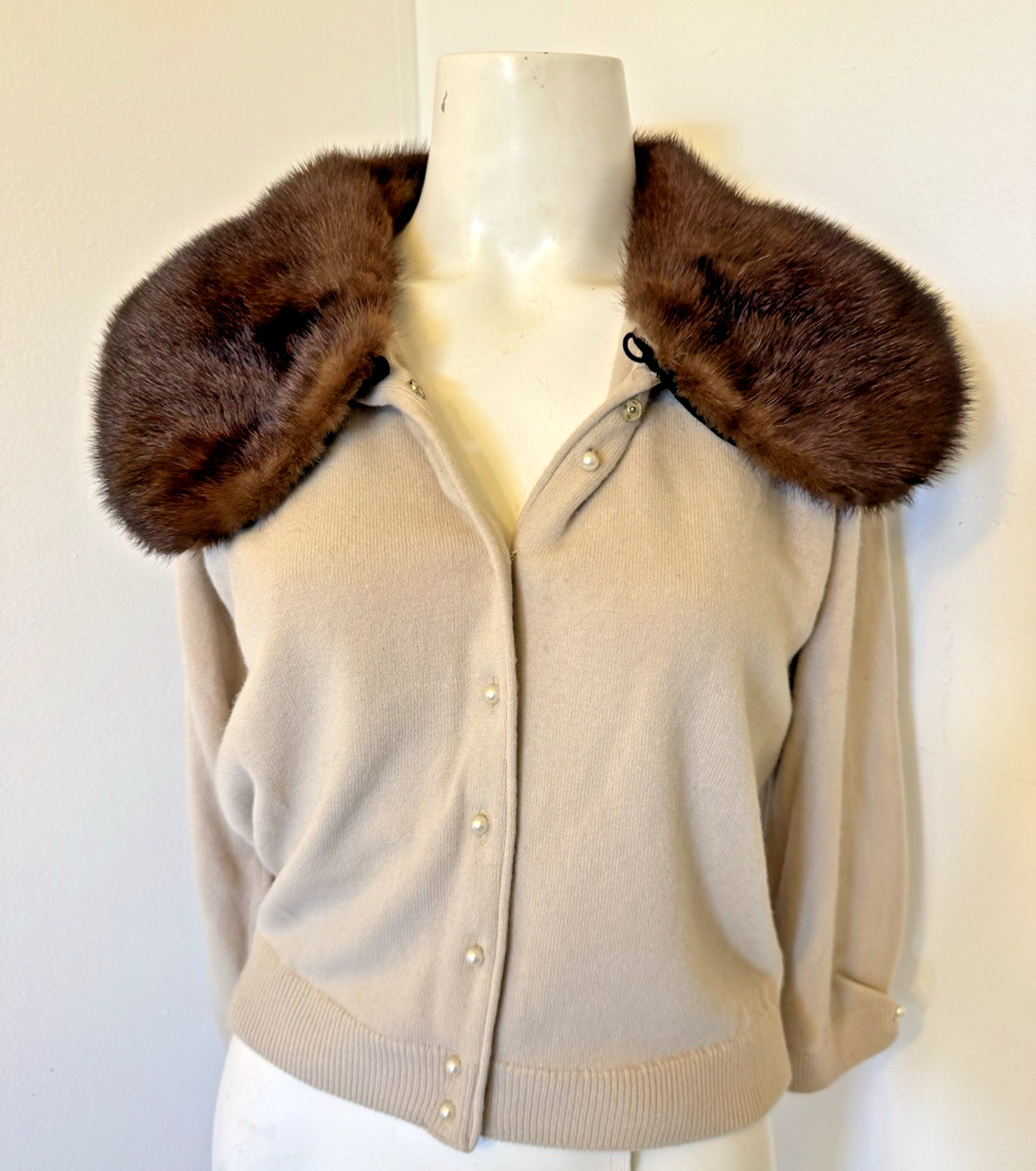 SWEATER BUTTON DOWN Vintage (S) With Mink Collar EUC