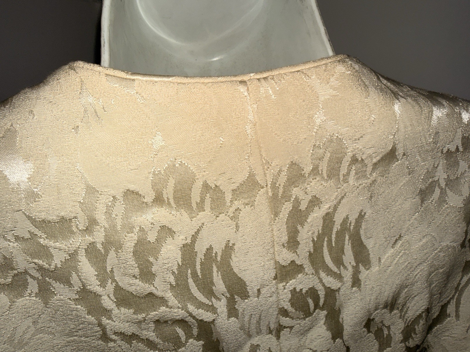 Vintage 1980s Karen Lawrence Ivory Brocade Beaded Sequin Blazer & Skirt Set XL