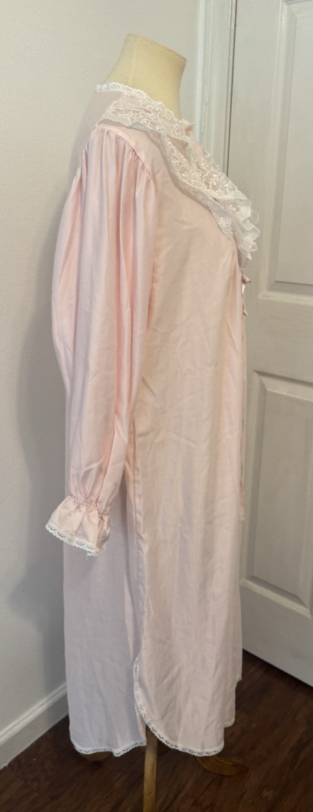 Vintage Lily of France Pink Lace Ruffle Nightgown Long Sleeve Cottagecore Me