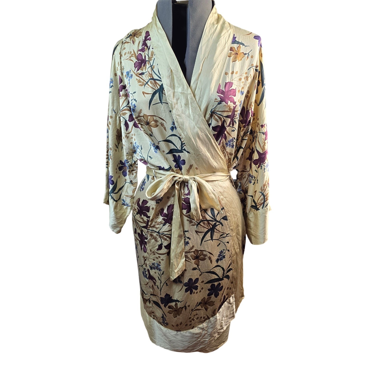 Valerie Stevens Vintage Elegant 100% Pure Silk Robe Floral Cottagecore Sz Medium
