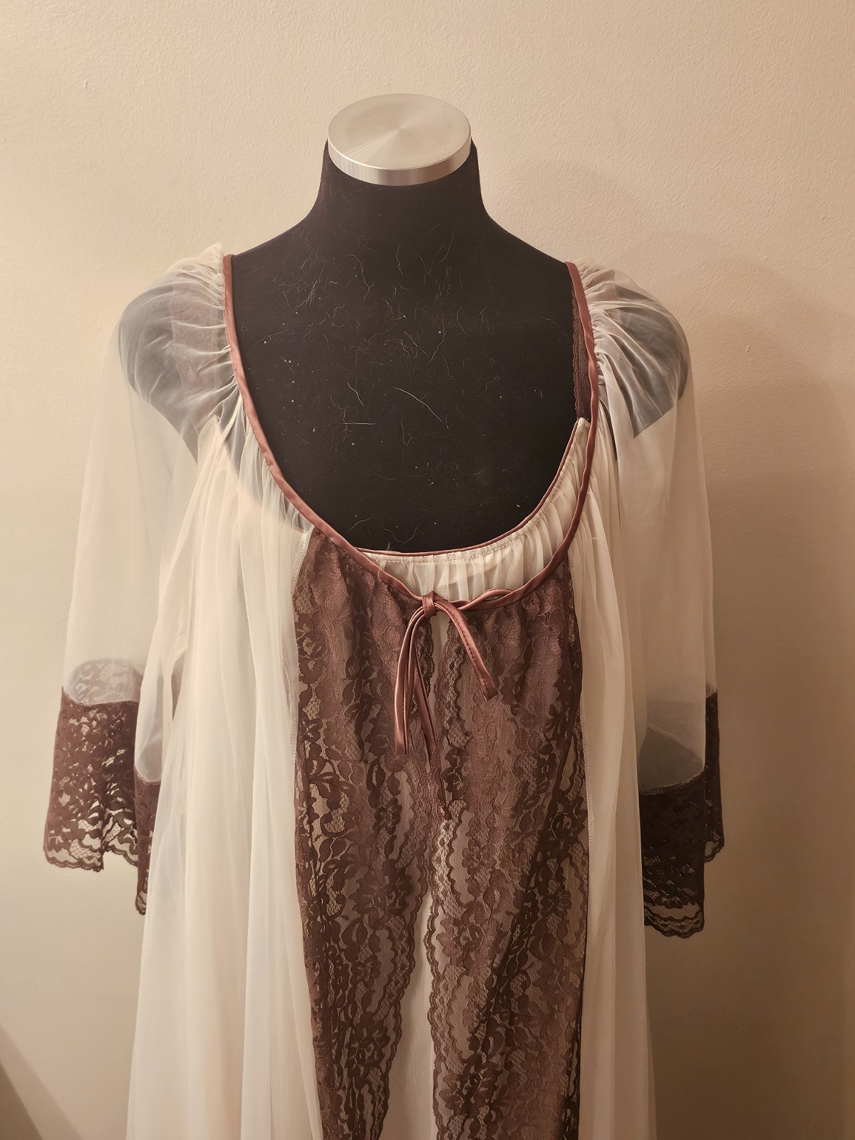 Vintage Jenelle Of California Peignoir Set Sz 4x Chiffon 3 Layer Mocha Lace Soft