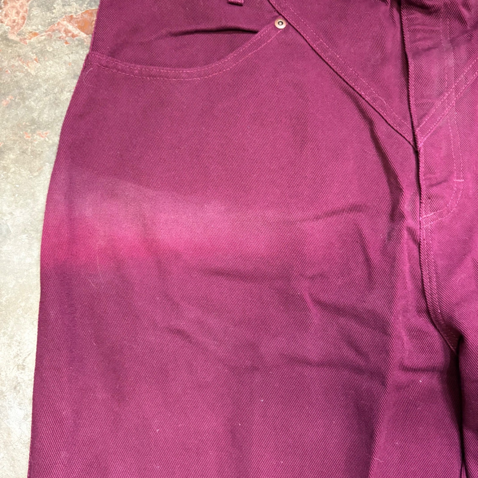Vintage Ozark Mountain Red Western V-Yoke Jeans Womens 38×34 22 USA Burgundy