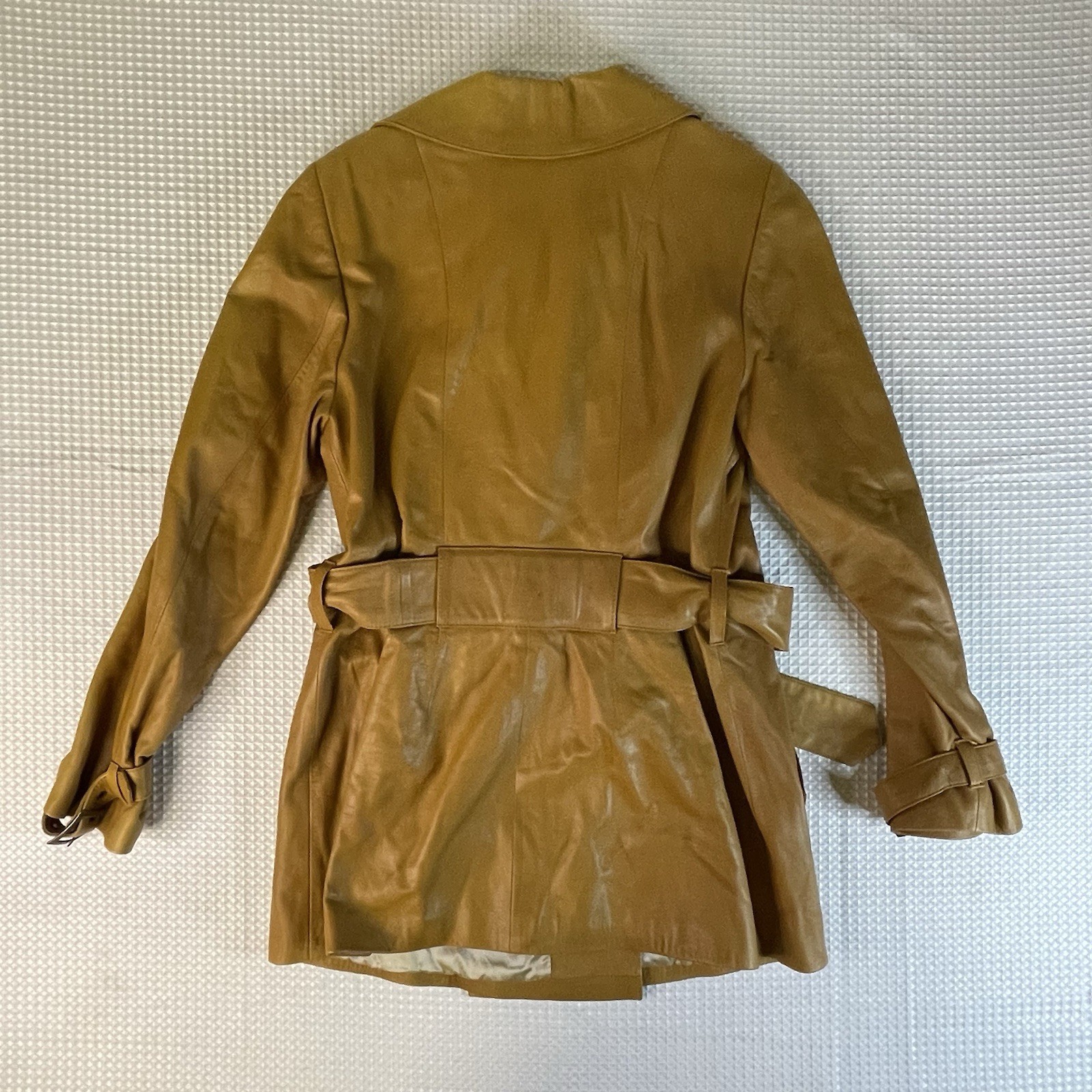Vintage Joaquim Ruiz Barcelona Lambskin Leather Carmel Trench Coat Size EU 48