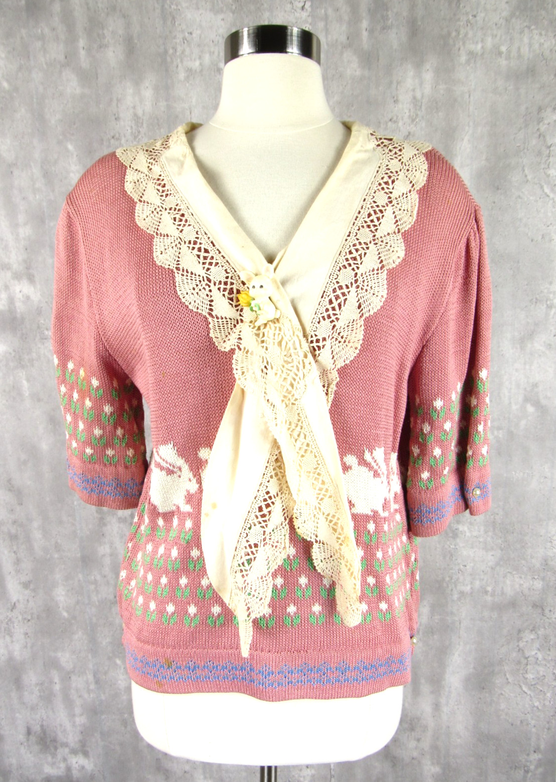 Vintage Neiman Marcus Easter Bunny Rabbit Sweater Lace Collar USA Size Large