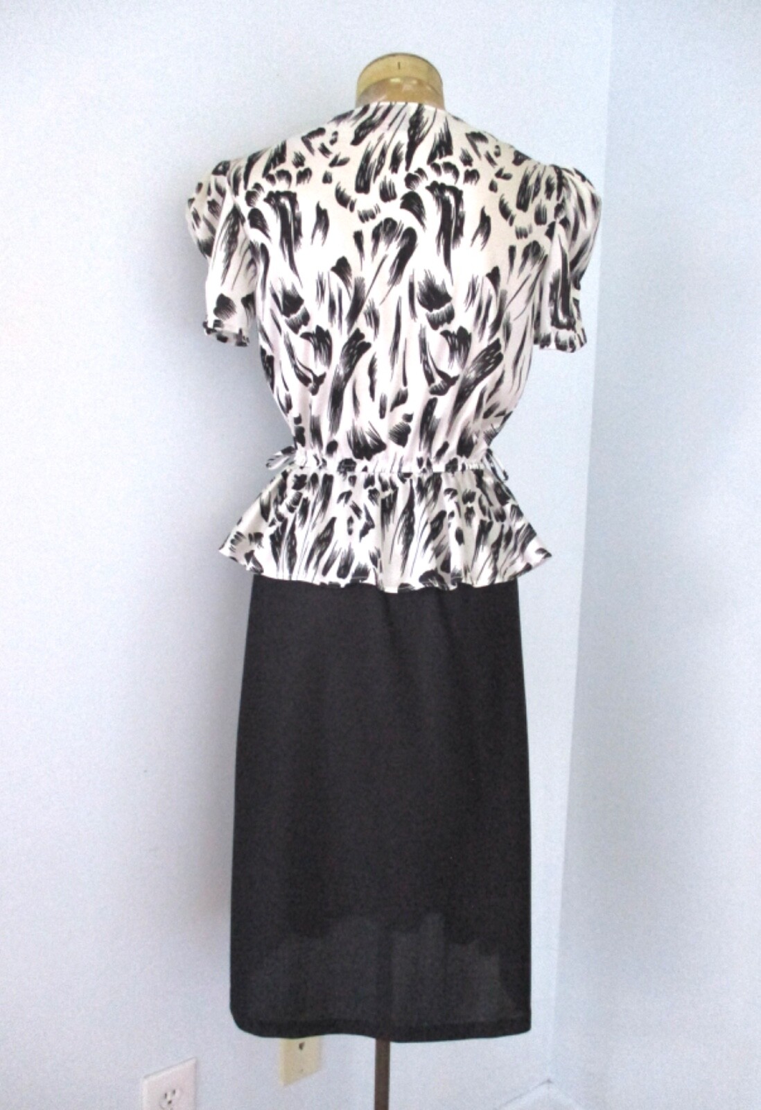 Vtg 70s 80s Black Paint Splash Poly Knit Peplum Secretary Dress Cowl Neck M