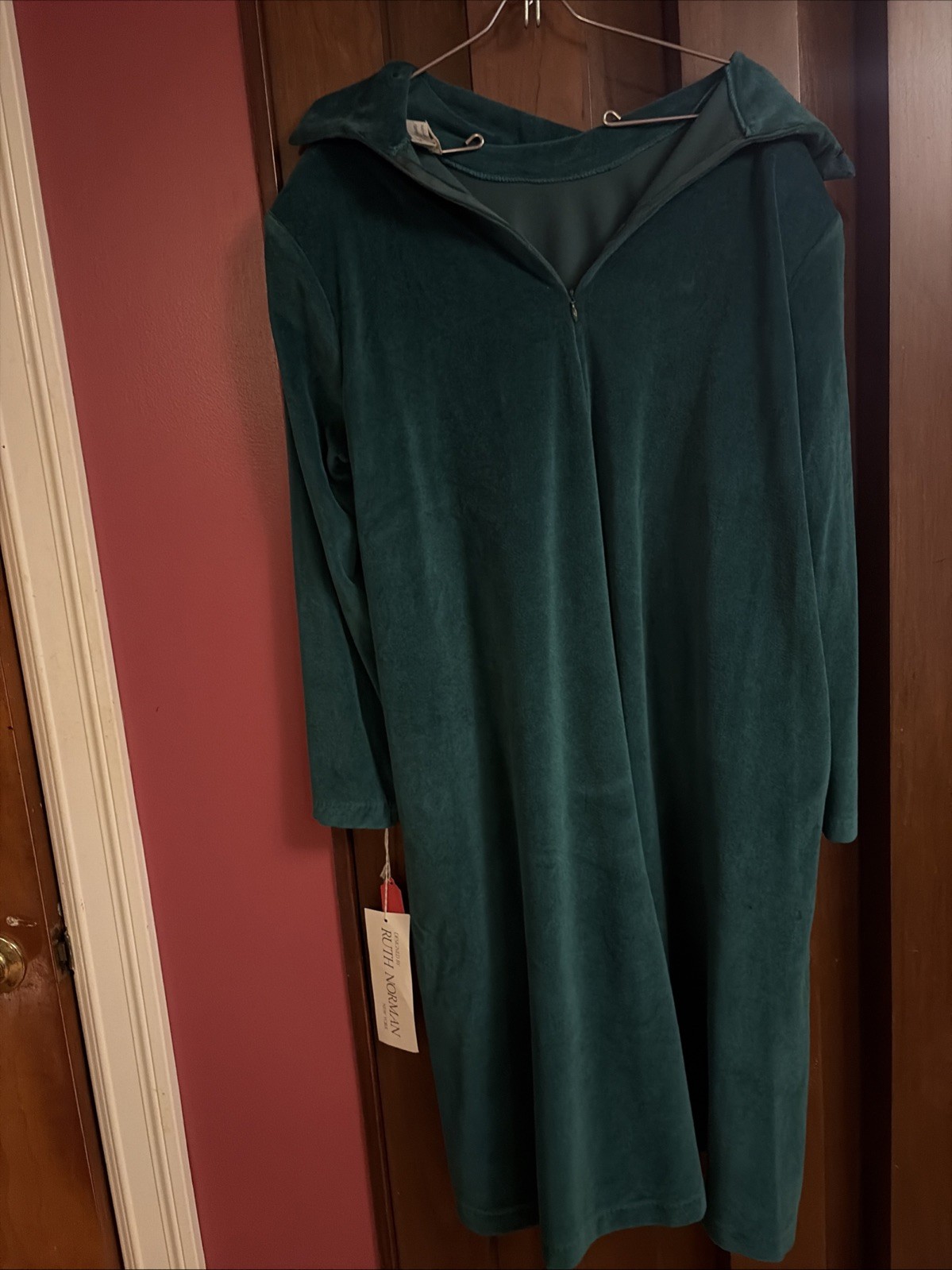 Ruth Norman Vintage Velour Green Large Pajamas