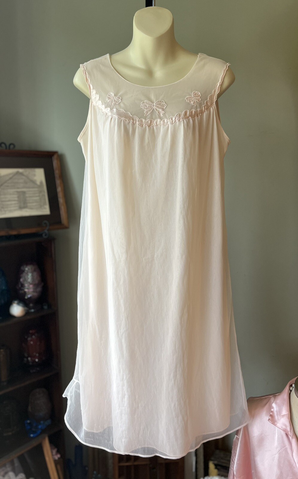 VINTAGE PINK MISFIT LOT #1 ARISTROCRAFT & GOLD LABEL VICTORIAS SECRET NIGHTIES