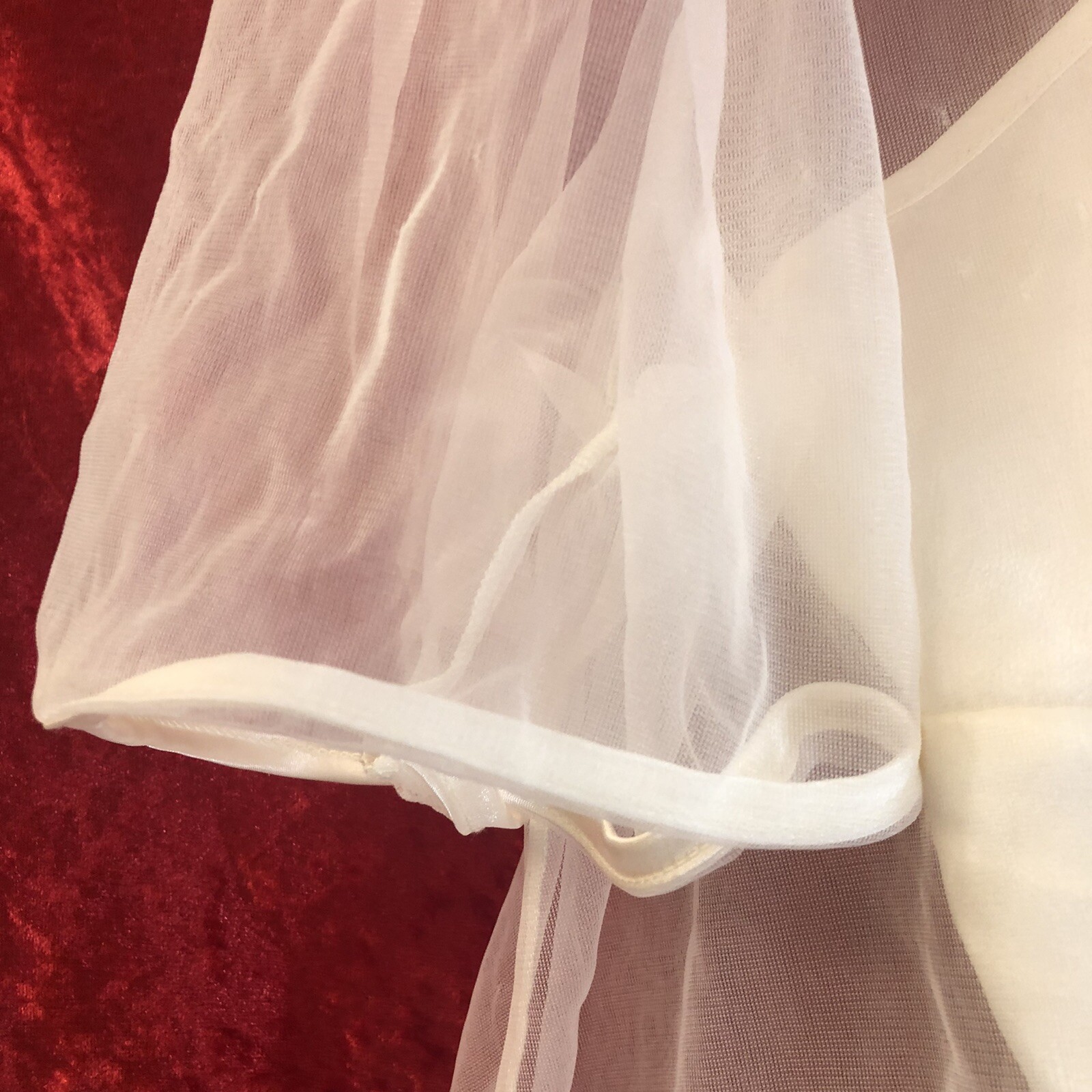 Intimo Amore Nightgown And Sheer Robe Vintage Size Small Ivory Negligee Chemise