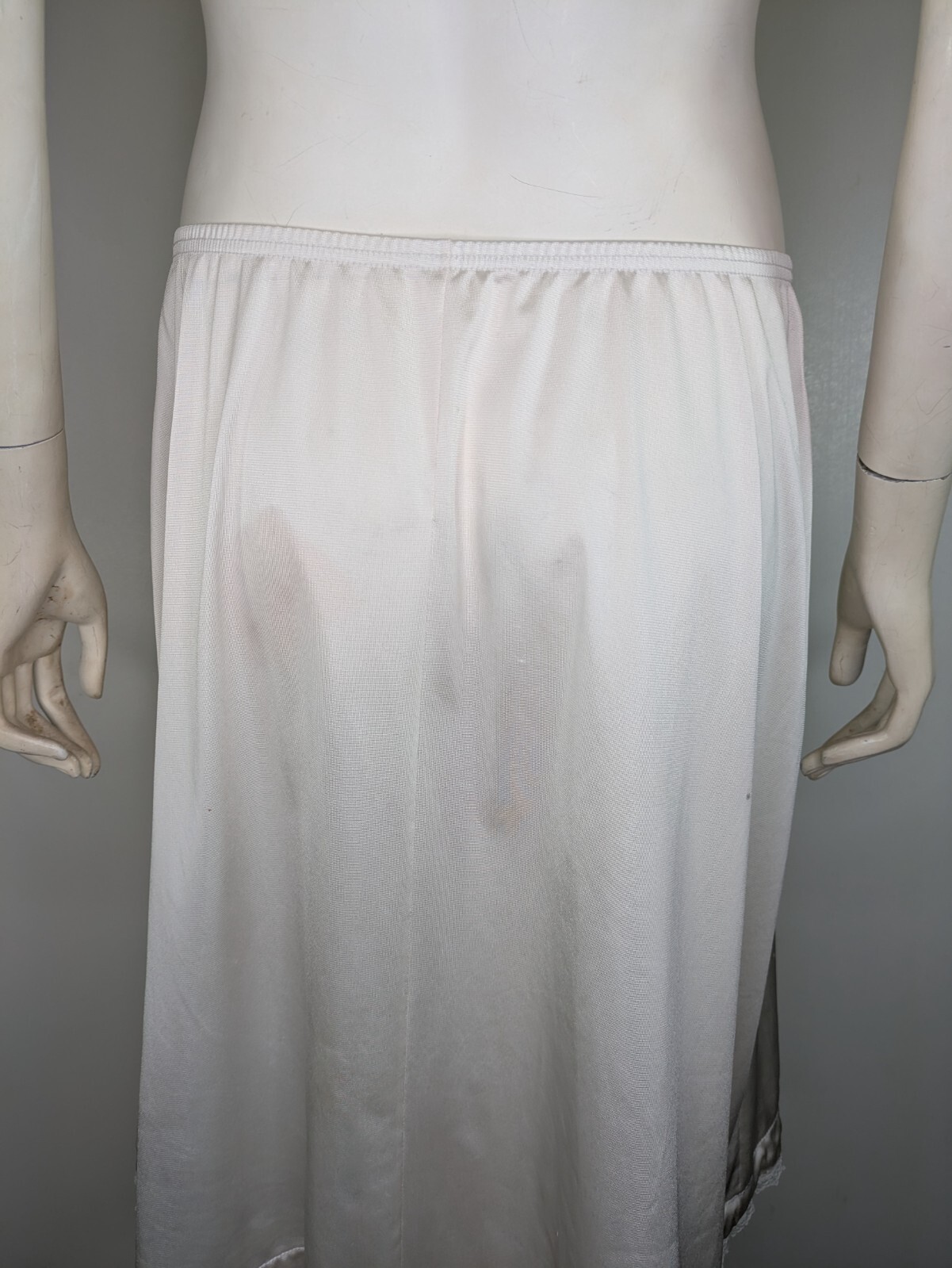 Half Slip Vintage Vanity Fair Lingerie Nylon Undergarments USA Skirt Floral L