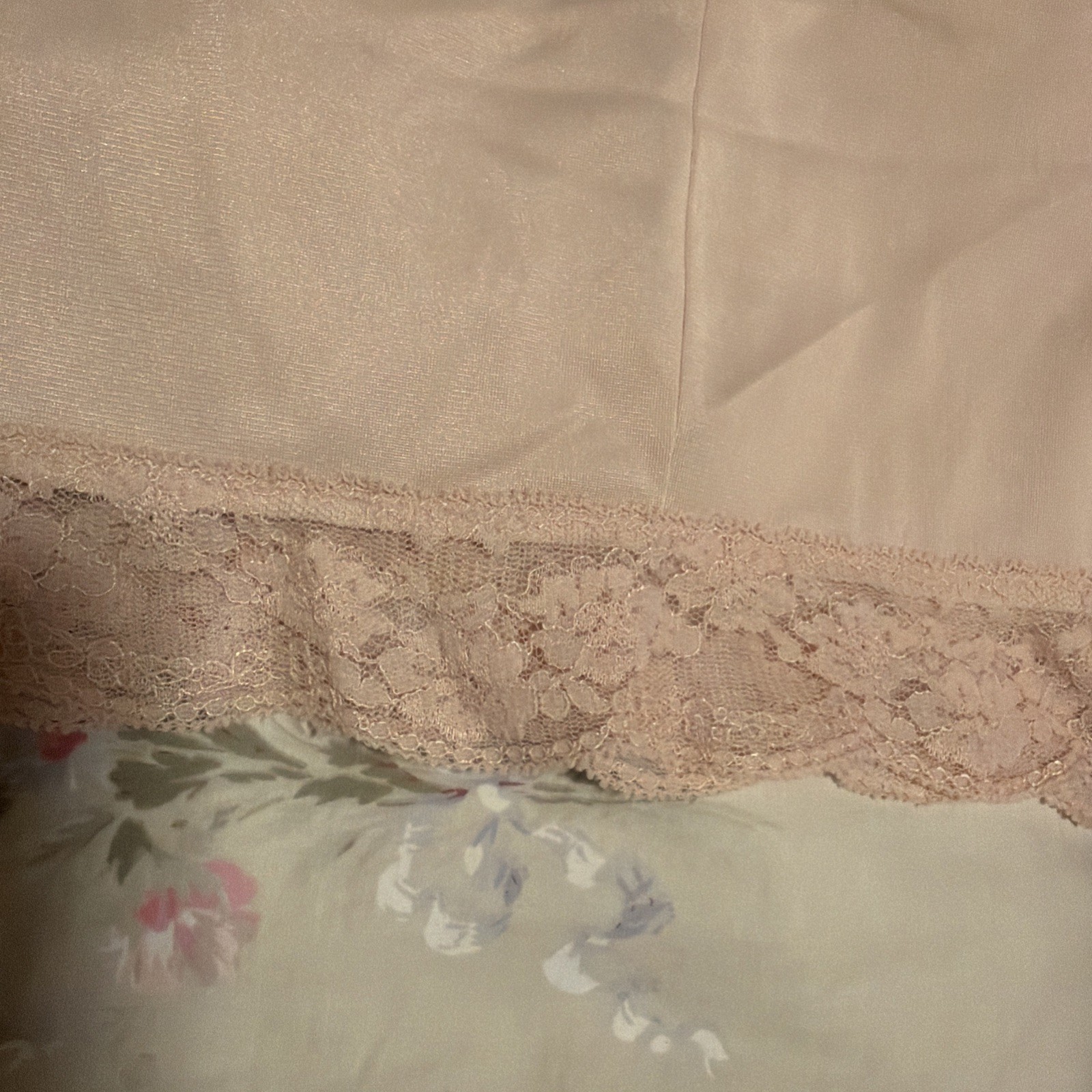 Olga Vintage Beige Lace-Trimmed Full Slip Nylon Size 38 Style 1325F