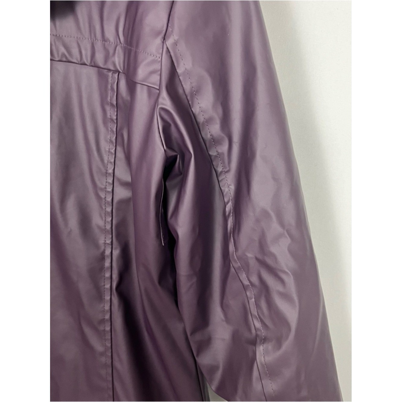 Weatherproof Women’s Hooded Rain Slicker Jacket Plum Size Small