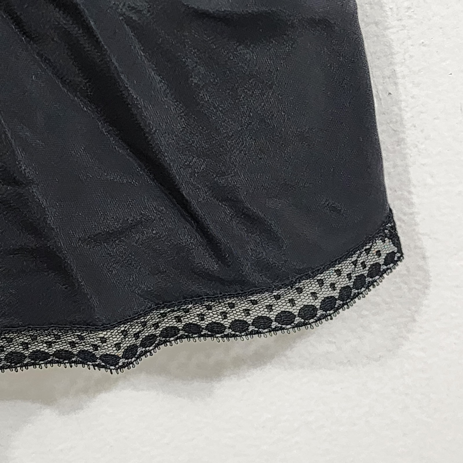 Vintage Barbizon Half Slip Nylon Lace Trim Skirt Black Crepe Remarque Size XL