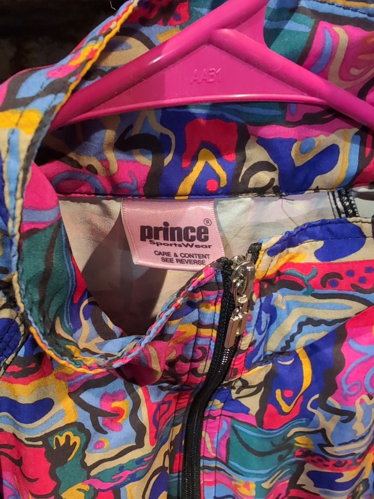 VTG Women’s Windbreaker| Jacket|80’s|Sports Wear| Abstract| Prince Tennis| Pink