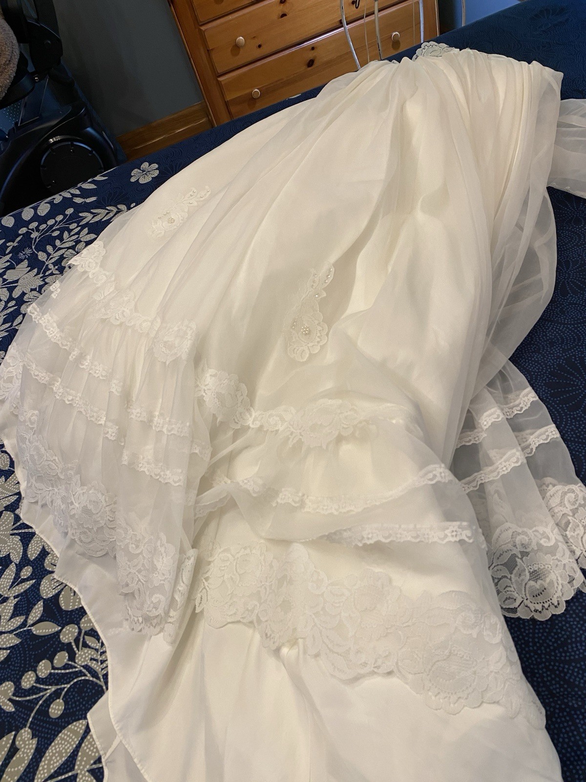 Vintage Lace Pearl Appliqué High Neck Long Sheer Sleeve 1970s Wedding Gown S/M