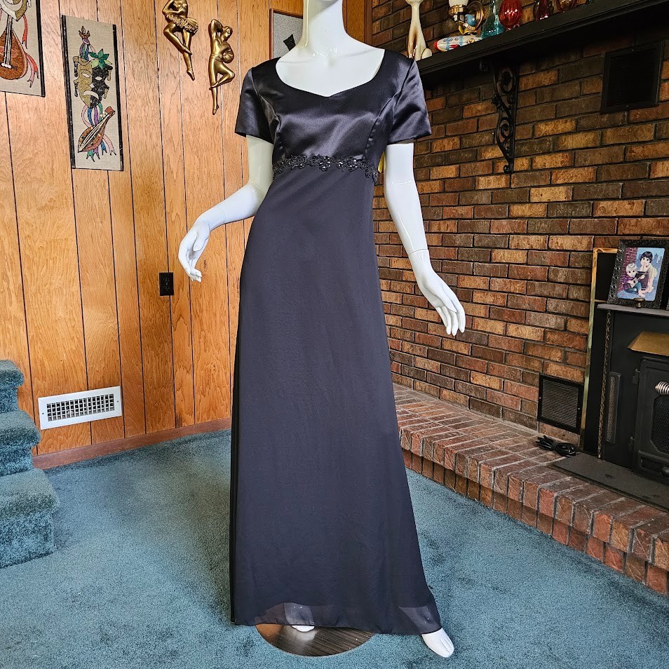 Vtg 90s Curvy Goth Black Chiffon Waterfall Maxi Fiesta Prom Formal Dress Gown L