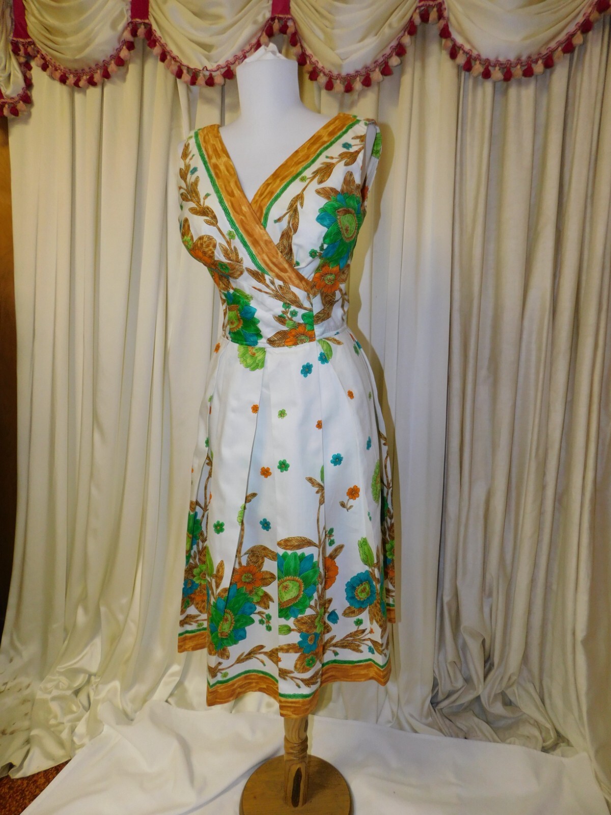 Vintage KAMEHAMEHA Hawaiian Print Dress 1950’s 26″ Waist SMALL *