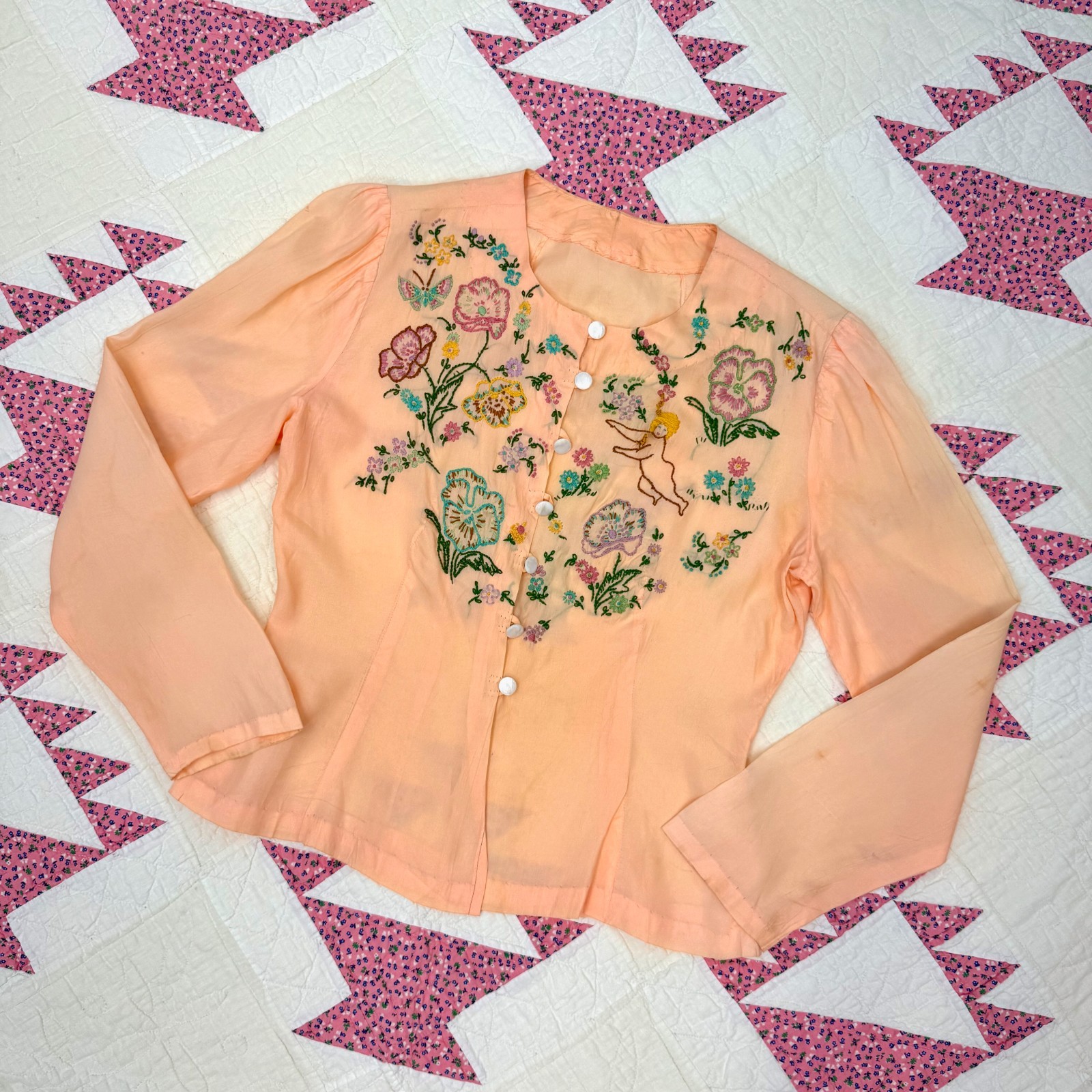 Vtg 1940s Cherub Floral Embroidered Peach Pink Rayon Novelty Blouse Shirt