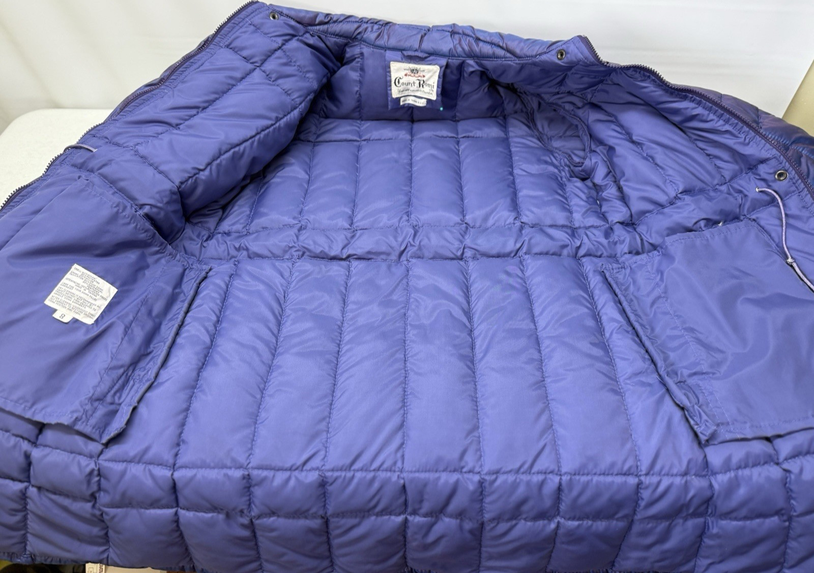 Vintage COUNT ROMI Ltd Women’s Size 8 Down Insulated Mid Length Jacket