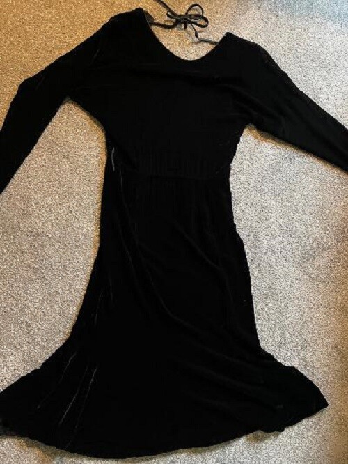 REGINA KRAVITZ NY Vtg 1980s. Maxi Black Silk Velvet dress, dolman sleeve, Size 6