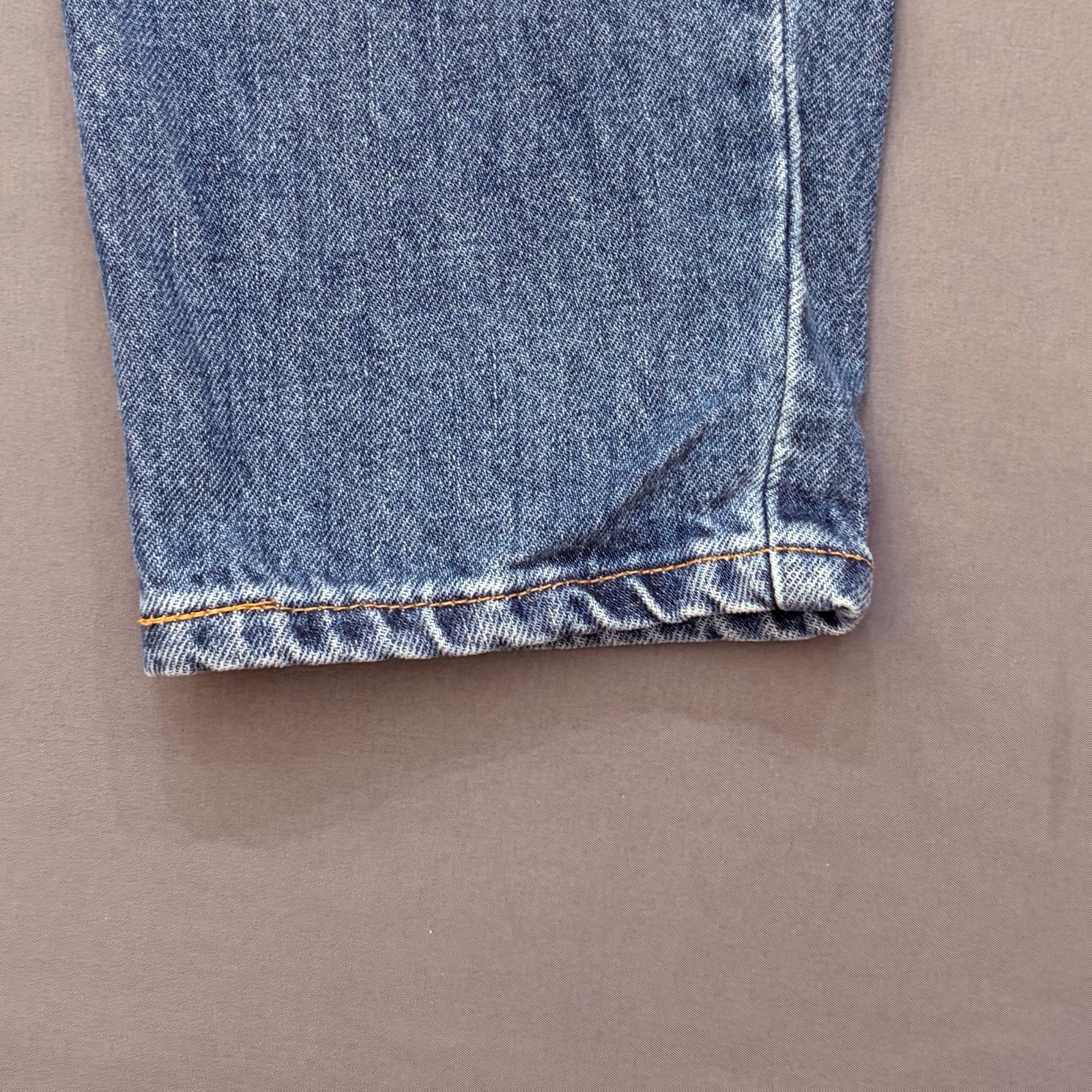Vintage Levi’s 512 Women’s Slim Fit Size 10 Tapered Leg Medium Wash Blue Jeans