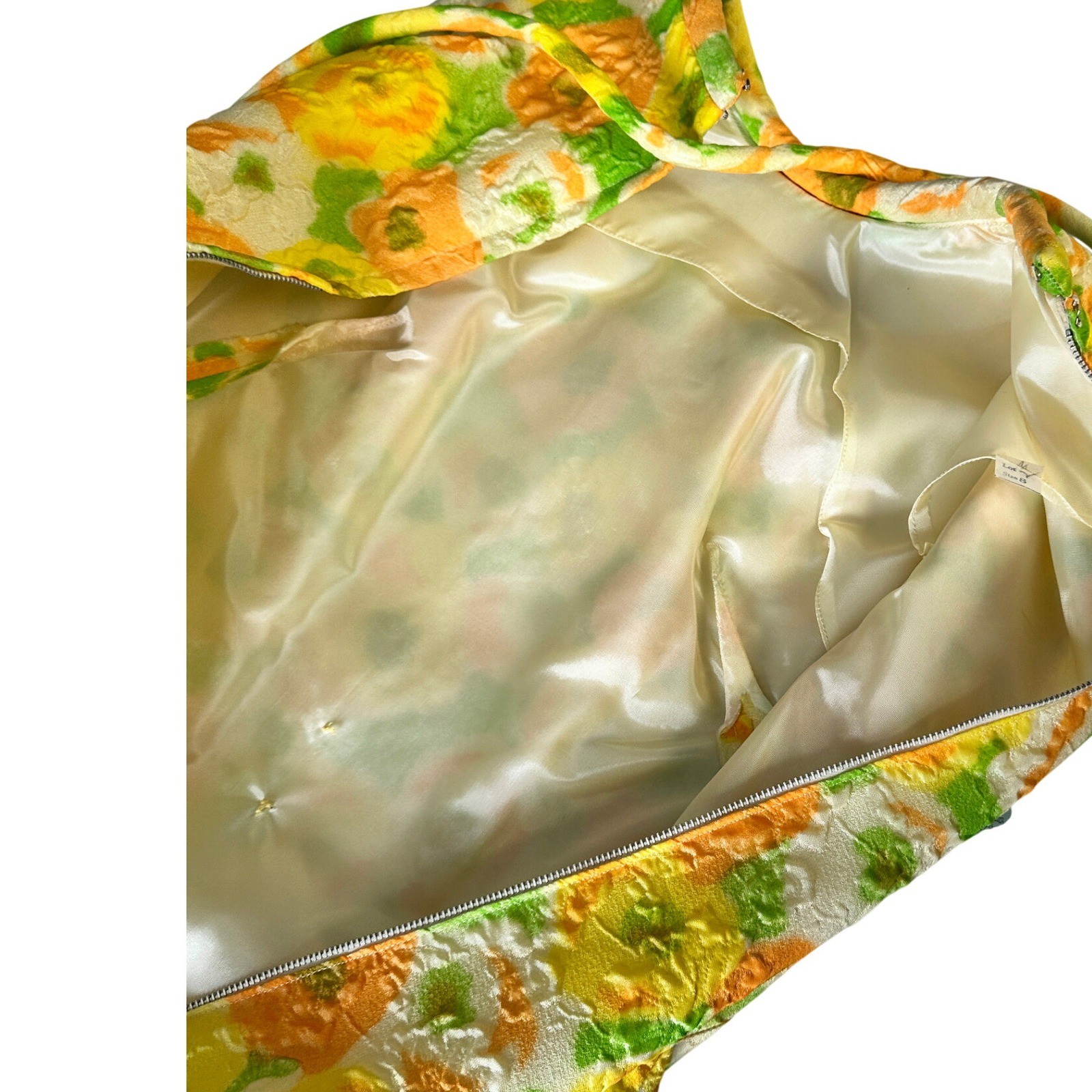 Vintage 60s Sleeveless Mod Floral Shift Dress A Line Quilted High Neck NOS JS