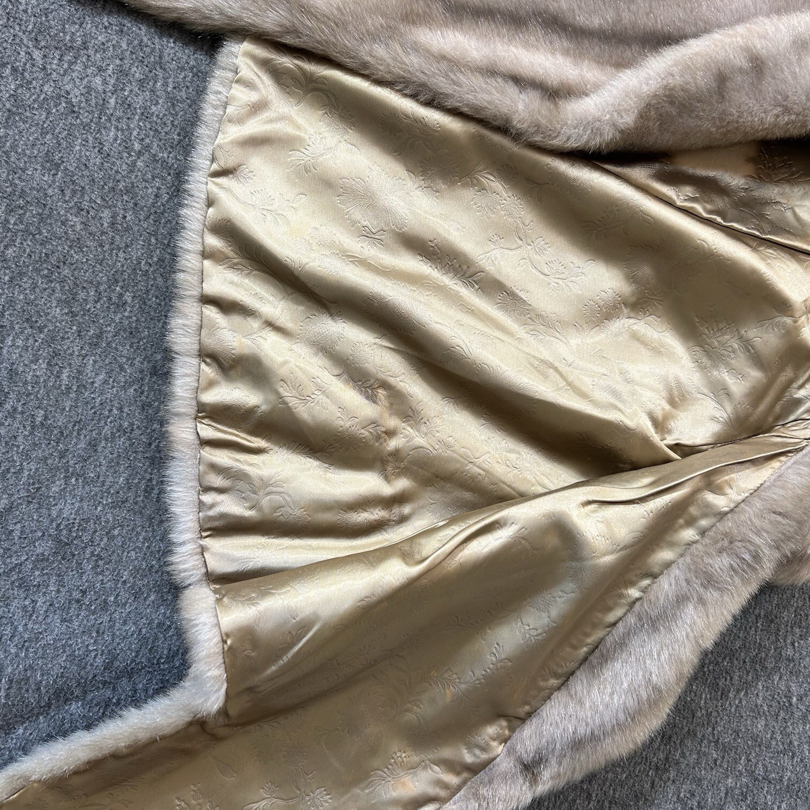 Vintage 50’s Faux Fur Regina Glenara By Glenoit Cape Stole Shawl Beige Brown