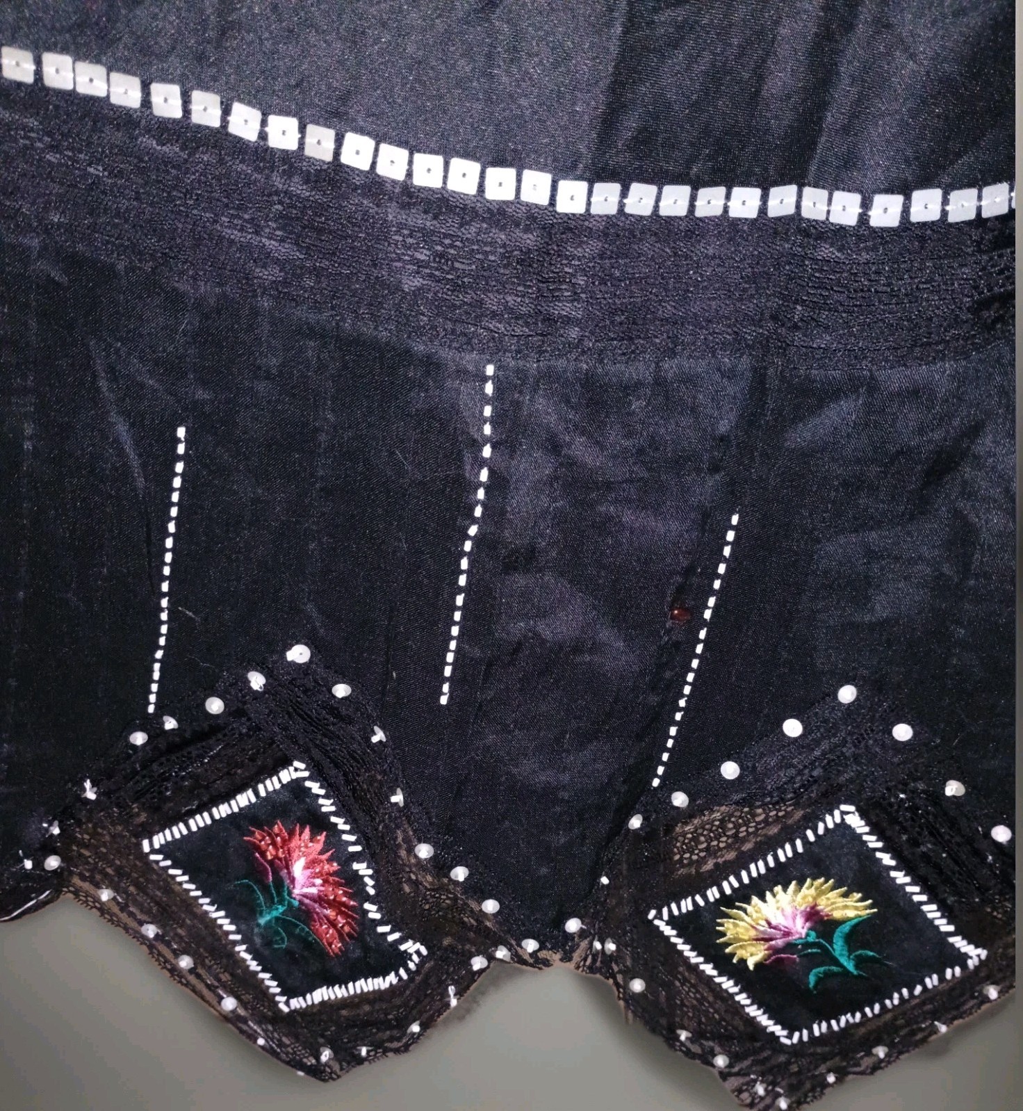 Vintage Carole Little Linen Black Skirt Embroidered Beaded Handkerchief Hem…