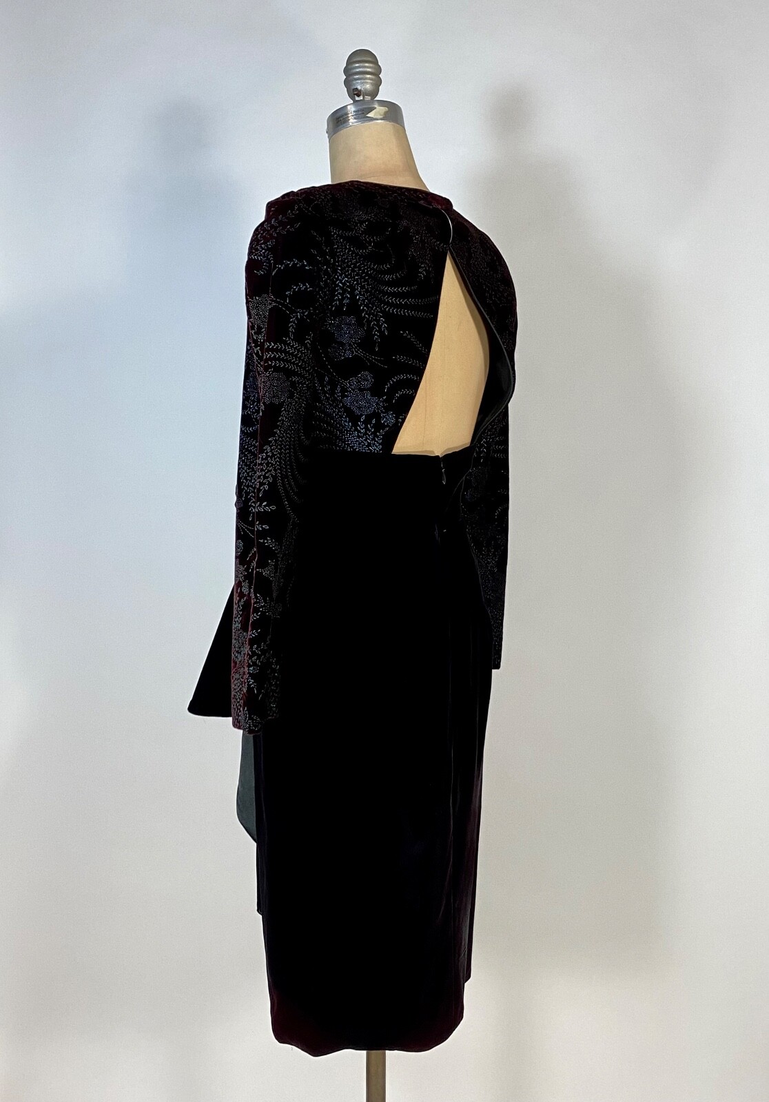 Vintage late 1980’s-90’s little black velvet cocktail dress w/fabric rose detail