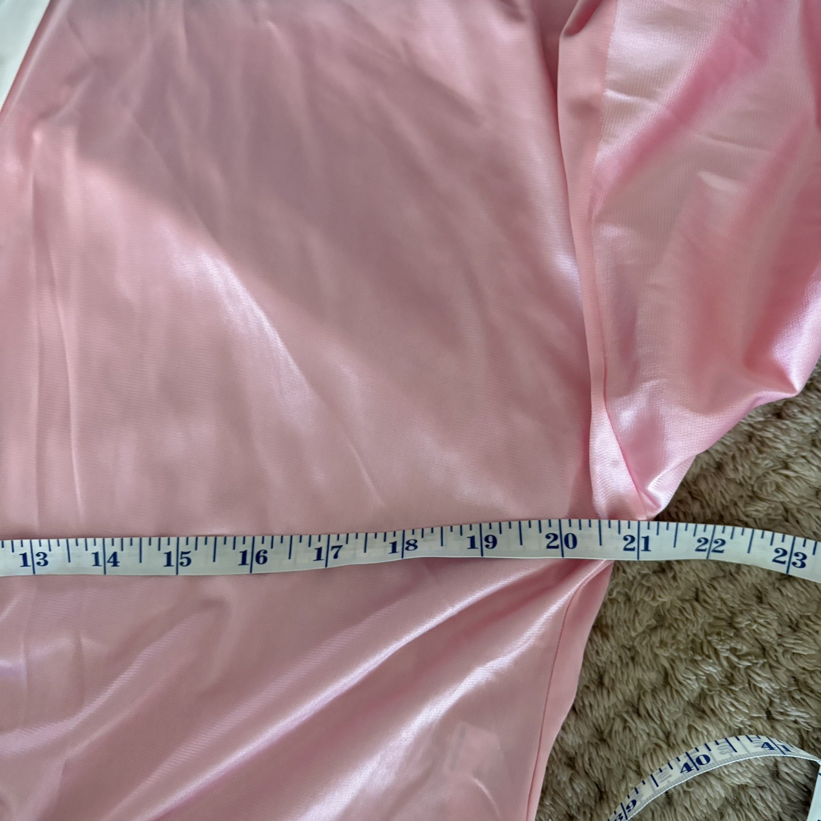 Vanity Fair Robe M Cottage Core Romantic Feminine VTG 70s